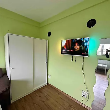Apartament 33 Apartment Bucharest